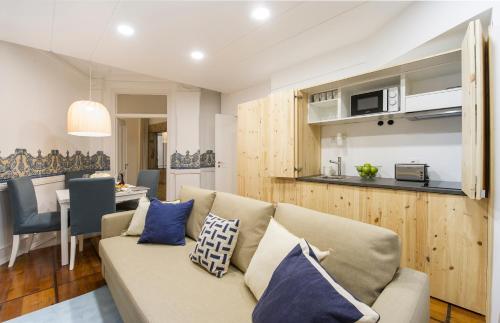 Kuchyň nebo kuchyňský kout v ubytování Lisbon Dreams Estrela Suites
