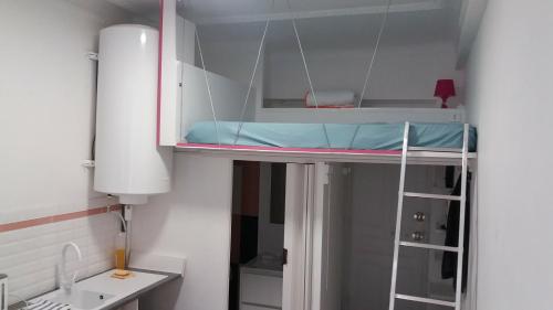 Gallery image of Nice Apart backpackers S5 in Nice