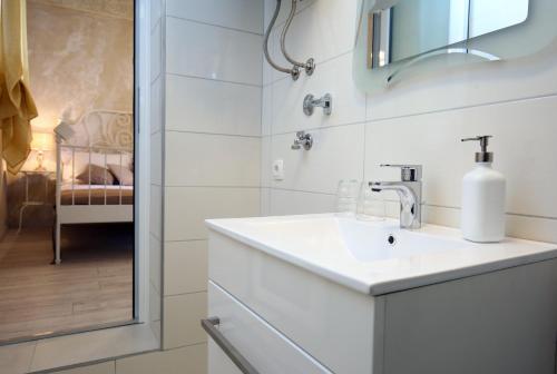 Kúpeľňa v ubytovaní Luxury Lidija Rooms