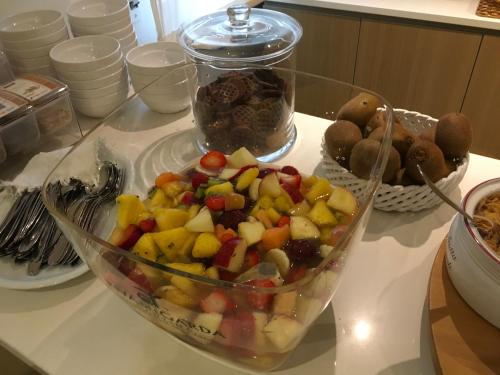 Comida en o cerca de este hotel