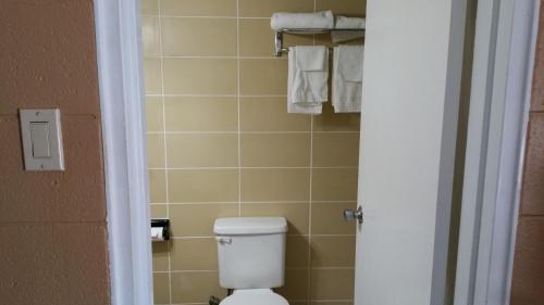 Koupelna v ubytování Riverview Motel