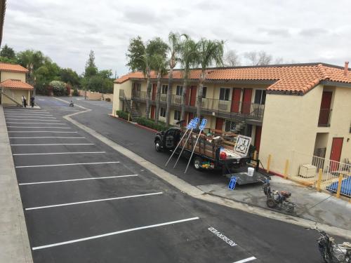 Gallery image of Econo Lodge in Bakersfield