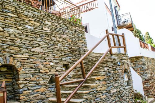 Gallery image of Amorani Studios in Batsi