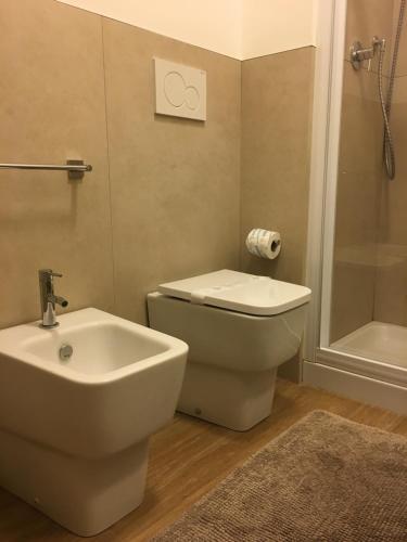 Koupelna v ubytování Il Casale degli Ulivi - Agriturismo - TENIMENTI LEONE
