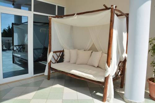 Χώρος καθιστικού στο Sovereign Beach Hotel