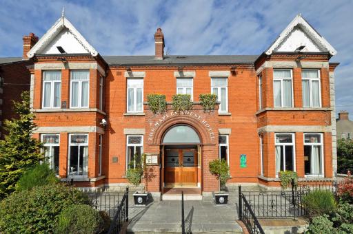 Maples House Hotel - Housity