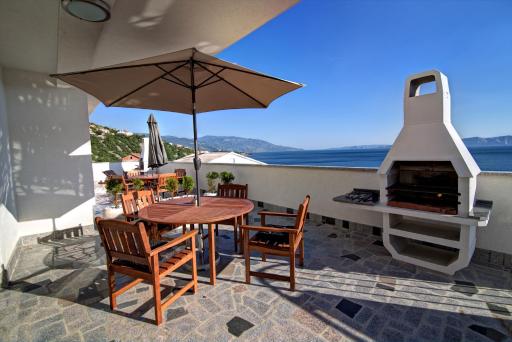 Apartments Maris Senj - Housity