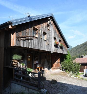 Cianbolpin Guesthouse - Housity