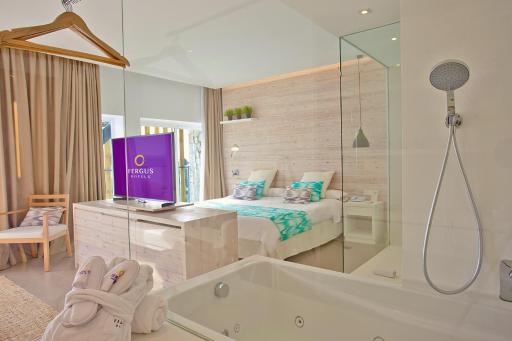FERGUS Style Palmanova - Adults Only - Housity