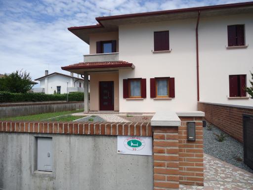 Re Leone Bed and Breakfast - Housity
