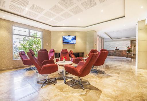 Apartamentos Plaza Suites - Housity