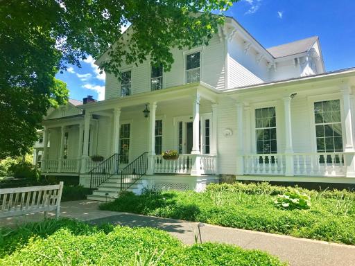 The Old Lyme Inn - Housity