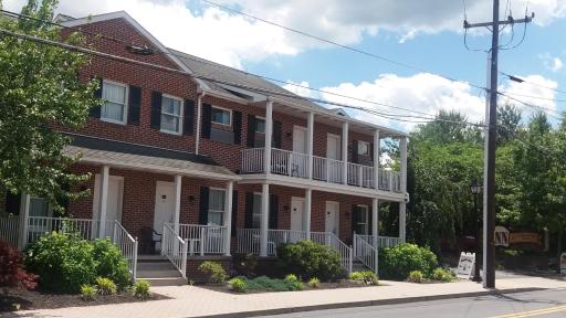Inn at Cemetery Hill - Housity