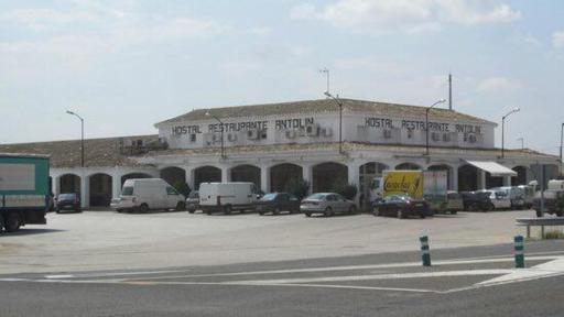 Antolin Guest House - Housity