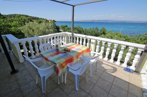 Apartmani Zdrelac - Seafront - Housity