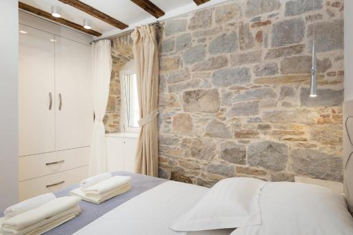 Split Inn Apartments - Housity