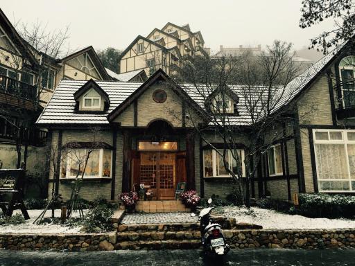 Spring Ground Resort - Housity