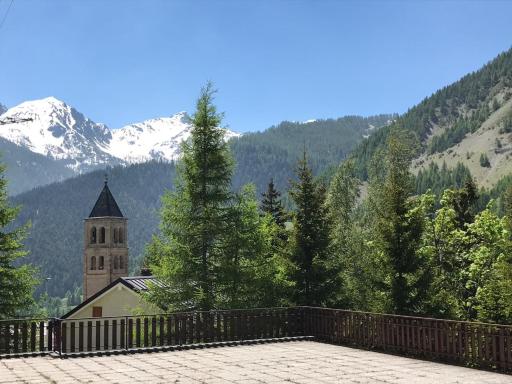 BersezioArgentera con vista monte Ozerot - Housity