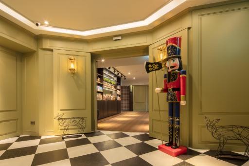 Urtrip Hotel - Housity
