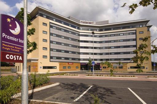 Premier Inn Manchester Airport Runger Lane North - Housity