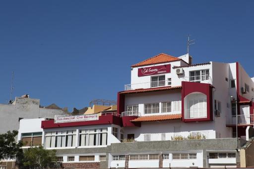 Residencial Che Guevara Bed & Breakfast - Housity