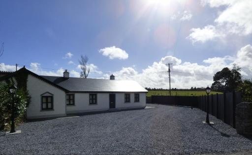 Ashford Villa - Housity