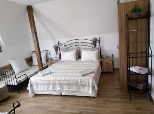 Family Hotel Bellehouse - Housity