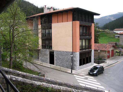 Pension Txomin Ostatua - Housity