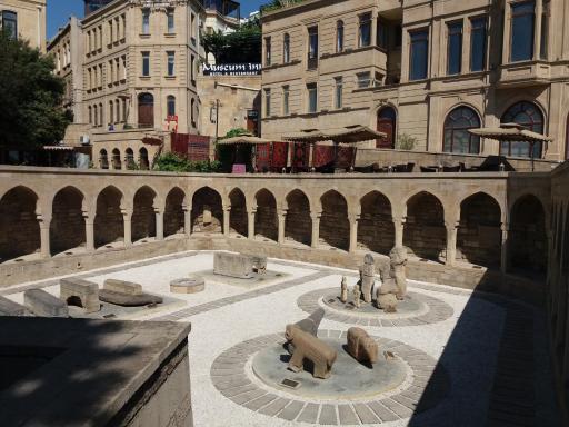 Vafa's Guest House - Housity