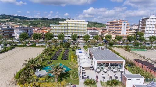 Hotel Atlas - Housity