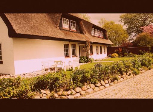 Traumhaftes Wohnen unter Reet - Housity