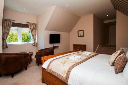 Glen Clova Hotel & Luxury Lodges - Housity