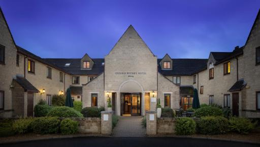 Oxford Witney Hotel - Housity