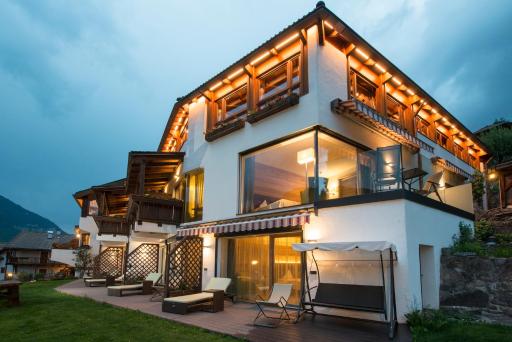 Hotel Grien - Housity