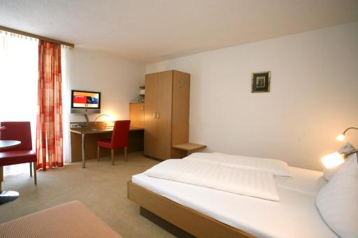 Hotel Bischof - Housity