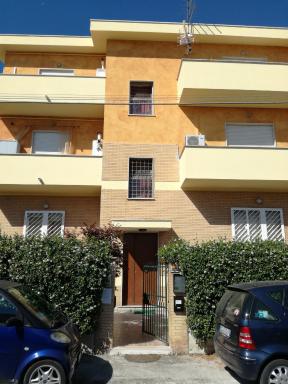 Bb Smallville - Housity