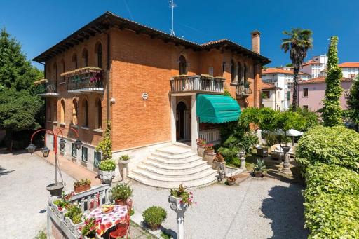 Villa Albertina - Housity