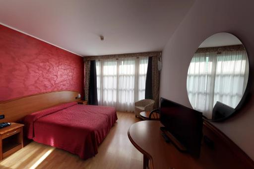Hotel Europa - Housity