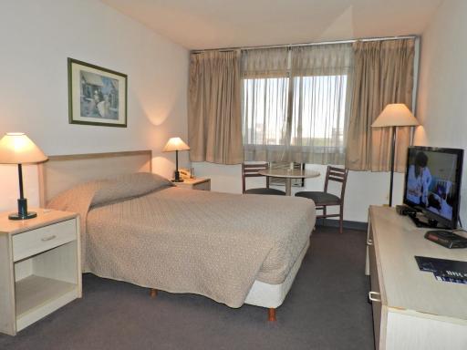 Hotel Tres Cruces - Housity