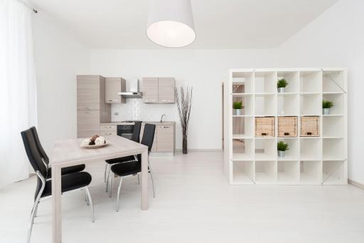 White Flat Termini - Housity