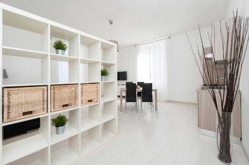 White Flat Termini - Housity