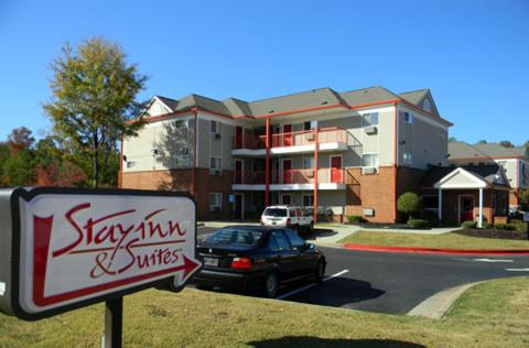 Stay Inn & Suites - Stockbridge - Housity