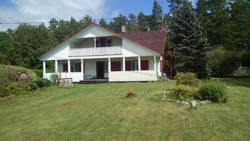 Treimani Summer House - Housity