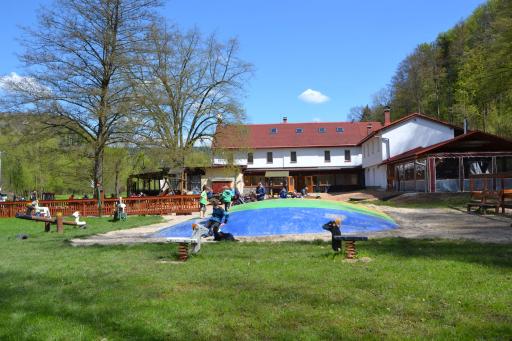 Zrcadlová Koza - Housity