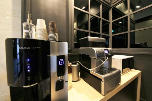 Premium Ava Hotel - Housity