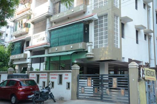 Competent Hospitality - Housity