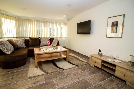 Hotel Piramida Sunca - Housity