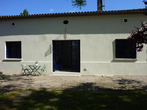 Tour Rouge Gites - Housity