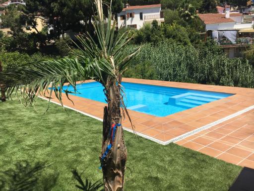 Casa con vistas al mar y piscina privada - Housity