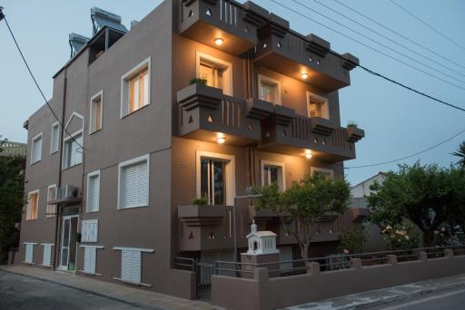 Periplous - Housity